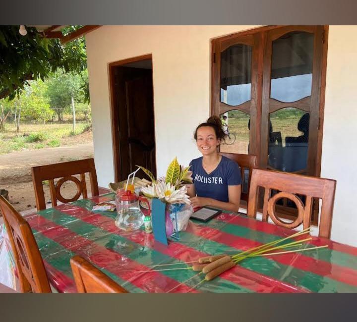 Kurumba Lodge Wilpattu Esterno foto